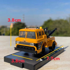 Mack 1:64 Diecast American Truck Model w/ Display Base & Box, Collectible Gift 07FC0E-D4 - KOEEK