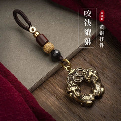 Double Bite Pi Xiu Brass Mobile Pendant U Disk Keychain Retro Unisex Handmade 07FC0E-D4 - KOEEK