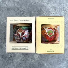 (2) Hallmark Kermit Miss Piggy Muppets 1980 & 1982 Satin Ball Ornament w/Box Lot HALLMARK - KOEEK