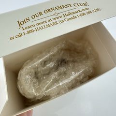 2006 Hallmark Keepsake Peanuts Linus Snoopy "Happiness is" Christmas Ornament HALLMARK - KOEEK