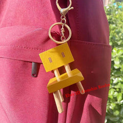 Anime Suzume No Tojimari Chair Metal Keychain Pendant Keyring Gift 07FC0E-D4 - KOEEK