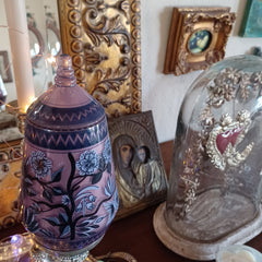 ANTHROPOLOGIE ANA ROSE & OUD GLASS CANDLE LARGE 21.65 OZ ~ 68 HOUR BURN TIME ANTHROPOLOGIE - KOEEK