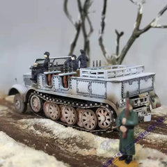 1/72 WWII German SD.KFZ.8 Half Track Vehicle Assembled Plastic Model! 07FC0E-D4 - KOEEK