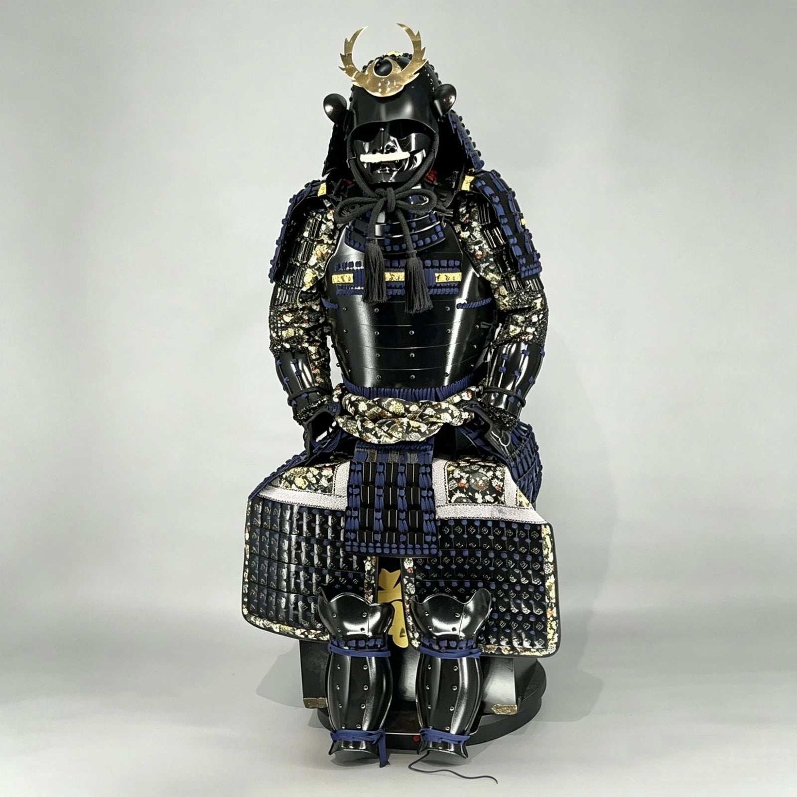Japanese Black Samurai Armor Tōsei Gusoku Ornament Display Decoration Art Piece 07FC0E-D4 - KOEEK