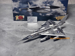 Calibre B-58 1:72 Supersonic Strategic Bomber Bendix Trophy Winner Dayton Museum 07FC0E-D4 - KOEEK