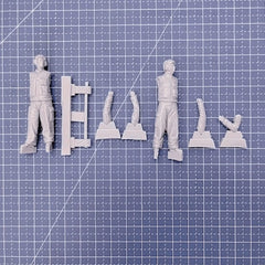 1/32 Resin Model Kit Aircraft Carrier Deck Crew 2 Figures Unassembled Unpainted 07FC0E-D4 - KOEEK