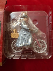 1997 Hallmark Keepsake Ornament Miss Gulch and Toto The Wizard of Oz OPENBOX HALLMARK - KOEEK