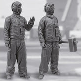 1/32 Resin Model Kit Aircraft Carrier Deck Crew 2 Figures Unassembled Unpainted 07FC0E-D4 - KOEEK