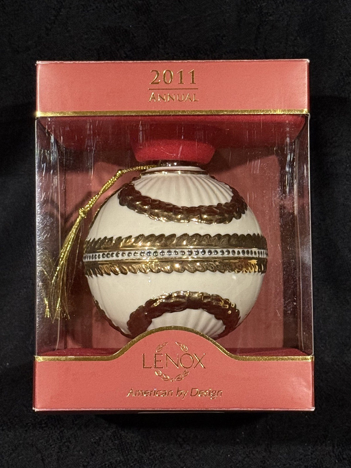 LENOX 2011 Annual Christmas Holiday Ball Ornament Porcelain Gold Garland MINT LENOX - KOEEK