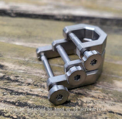 EDC Creative D Type Buckle Titanium Alloy Horseshoe Buckle car Keychain Tool Toy 07FC0E-D4 - KOEEK