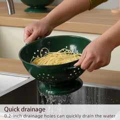 The three-piece metal strainer set includes 1 liter, 3.5 liters, and 5 liters. 07FC0E-D4 - KOEEK