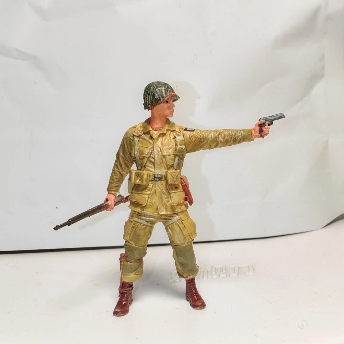 WW2 US 101st Airborne Assault Trooper 1/35 Resin Figure Hand Painted Model 07FC0E-D4 - KOEEK