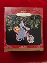 1997 Hallmark Keepsake Ornament Miss Gulch and Toto The Wizard of Oz OPENBOX HALLMARK - KOEEK