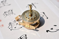 EDC Brass Pocket Tape Measure Mini Manual Reel Retro Flywheel Sewing Tool 07FC0E-D4 - KOEEK