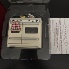 2004 Hallmark Keepsake Magic Light and Fragrance Christmas Cookies Stove HALLMARK - KOEEK