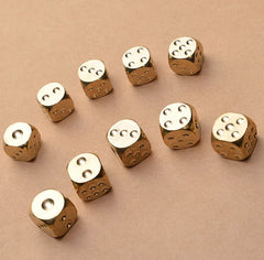 4pcs Solid Brass Dice Toy 15mm Six Sided Square EDC Metal Dice Board Game Toy 07FC0E-D4 - KOEEK
