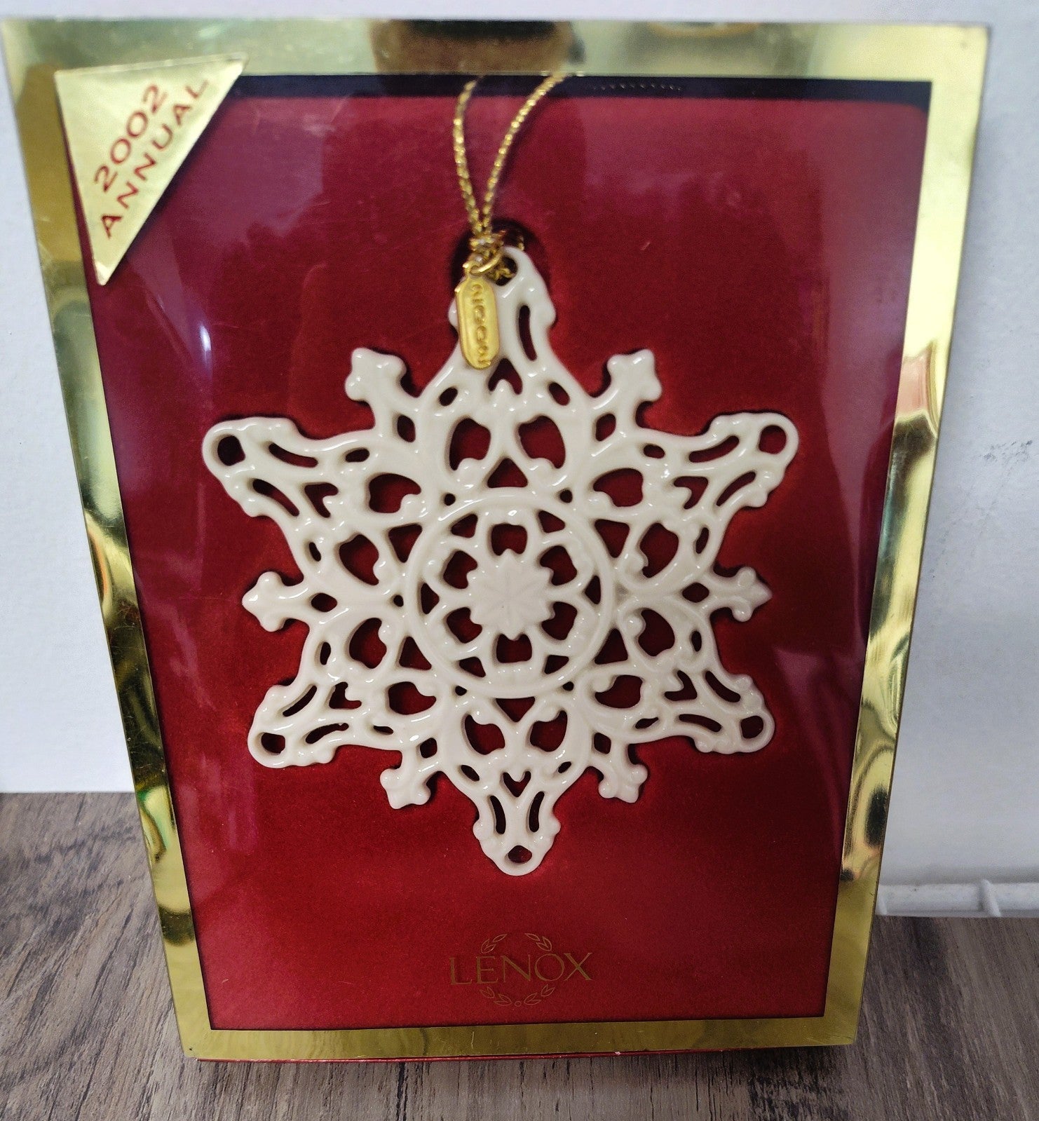 2002 Annual Lenox Snow Fantasies Snowflake Christmas Ornament LENOX - KOEEK