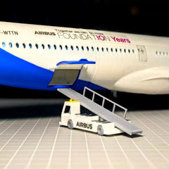 1/100 Airport Accessories Model Unassembled Passenger Stairs+Tugs+Luggage Cart 07FC0E-D4 - KOEEK