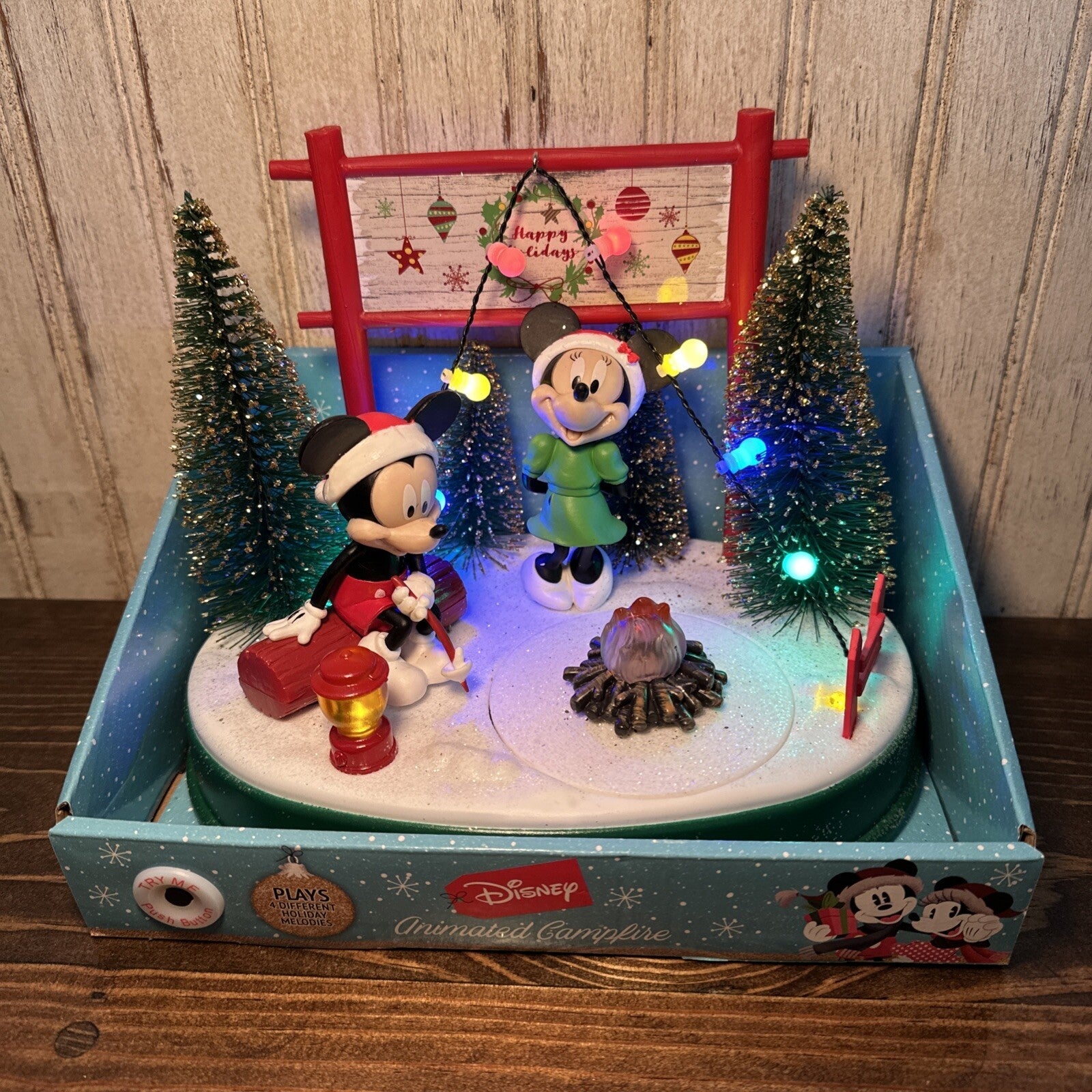 ! Disney Christmas Mickey & Minnie Mouse Animated Lighted Campfire Musical DISNEY - KOEEK