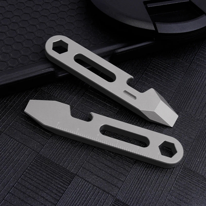 1PC Outdoor Mini Titanium Alloy Keychain Pry Bar Crowbar Opener EDC Multi Tools 07FC0E-D4 - KOEEK