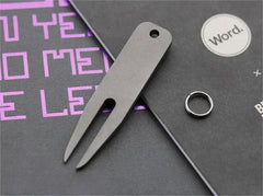 1PC TC4 Titanium Golf Divot Repair Tool Golf Green Fork EDC Portable Keychain 07FC0E-D4 - KOEEK