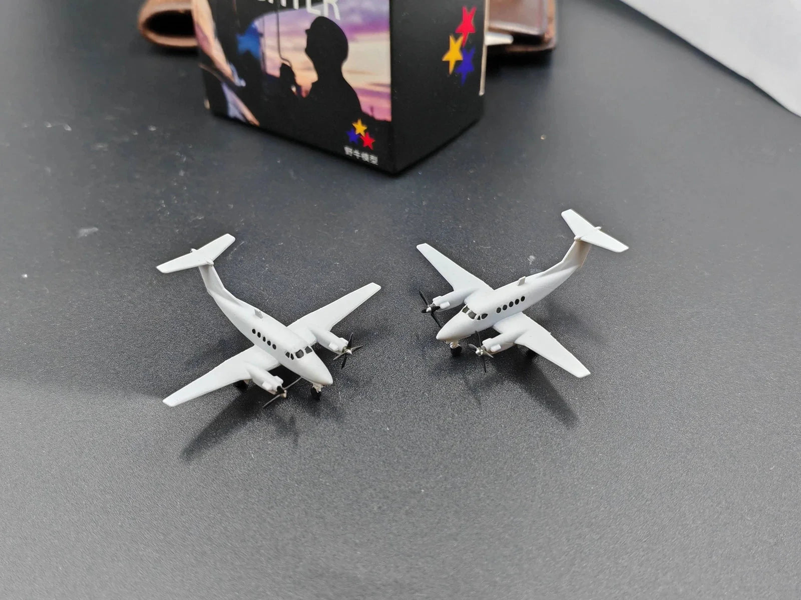 1/400 US Beechcraft B200 "King of the Air" Light Business Jet Model 07FC0E-D4 - KOEEK [1]