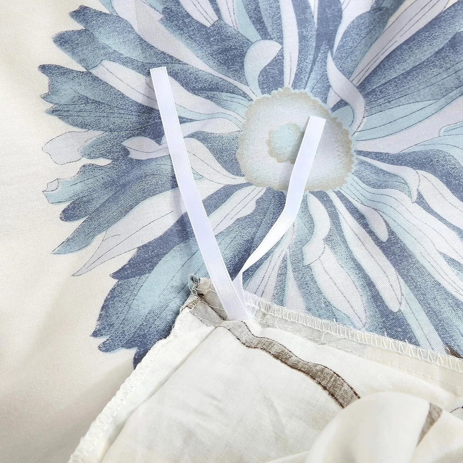 (Daisy Silhouette Reversible Floral Print 3 Piece  Cotton Bedding King Size) 07FC0E-D4 - KOEEK [5]