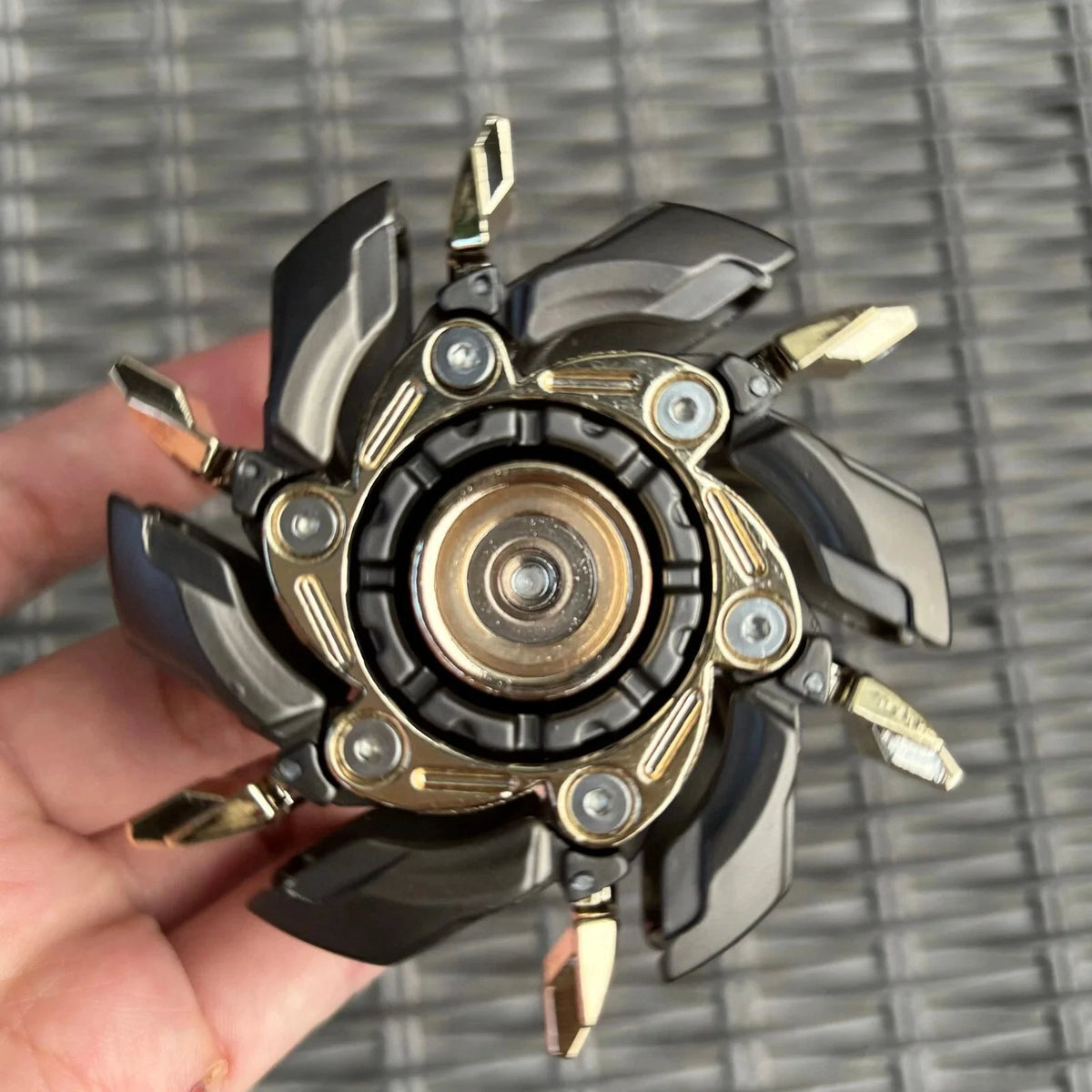 Fidget Grumpy 03 Fidget Spinner Pillbug Metal EDC Beetle Finger Spinner Outdoor 07FC0E-D4 - KOEEK [1]