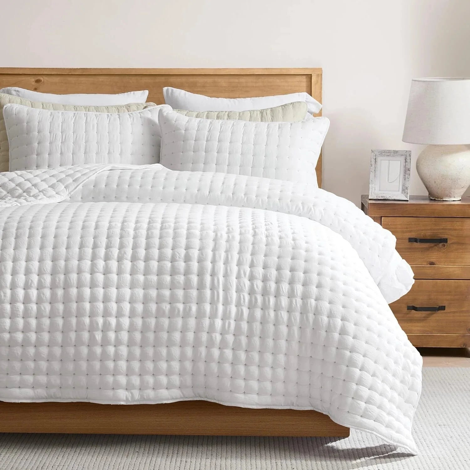White Queen Size Quilt Bedding Sets with Pillow Shams,Lightweight Soft Bedspread 07FC0E-D4 - KOEEK [1]
