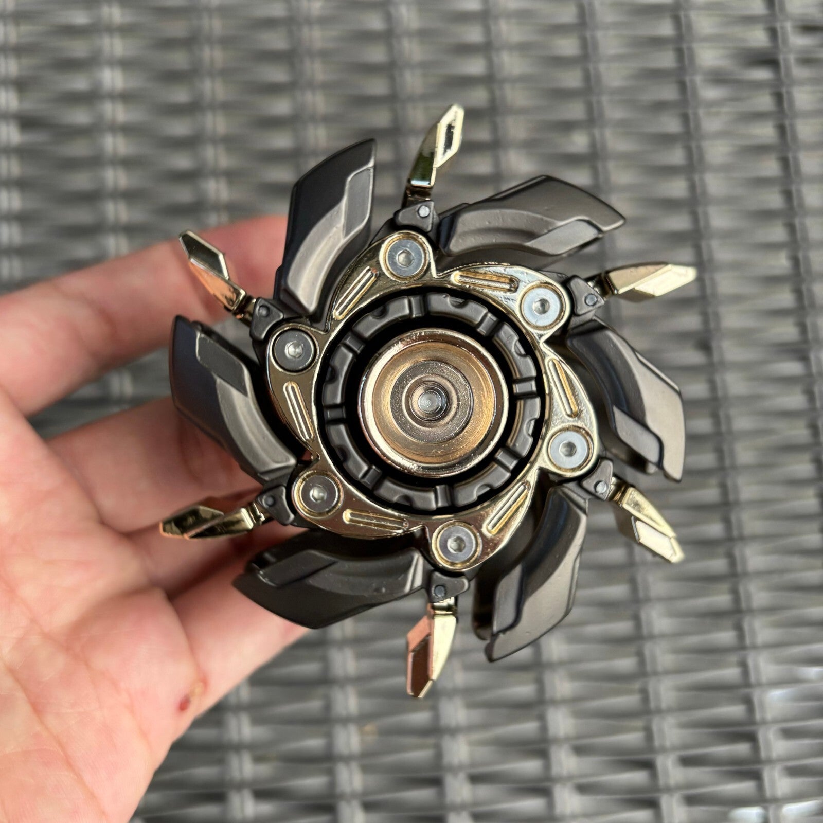 EDC Fidget Grumpy 08 Fidget Spinner Pillbug Metal EDC Beetle Finger Spinner 07FC0E-D4 - KOEEK