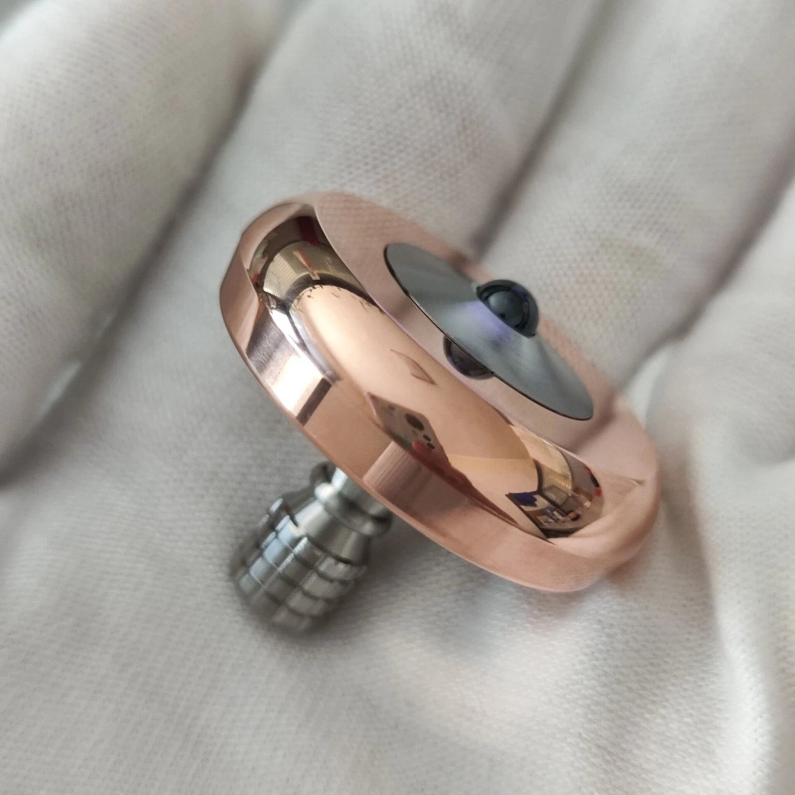 Titanium Copper Hand Twisting Spinning Tops Fingertip Top Hand Spinner Toys 07FC0E-D4 - KOEEK