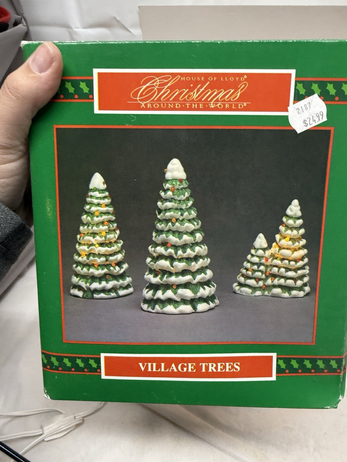 House of Lloyd "Christmas Around the World" Ceramic Lighted Village Trees 541936 HOUSE OF LLOYD - KOEEK