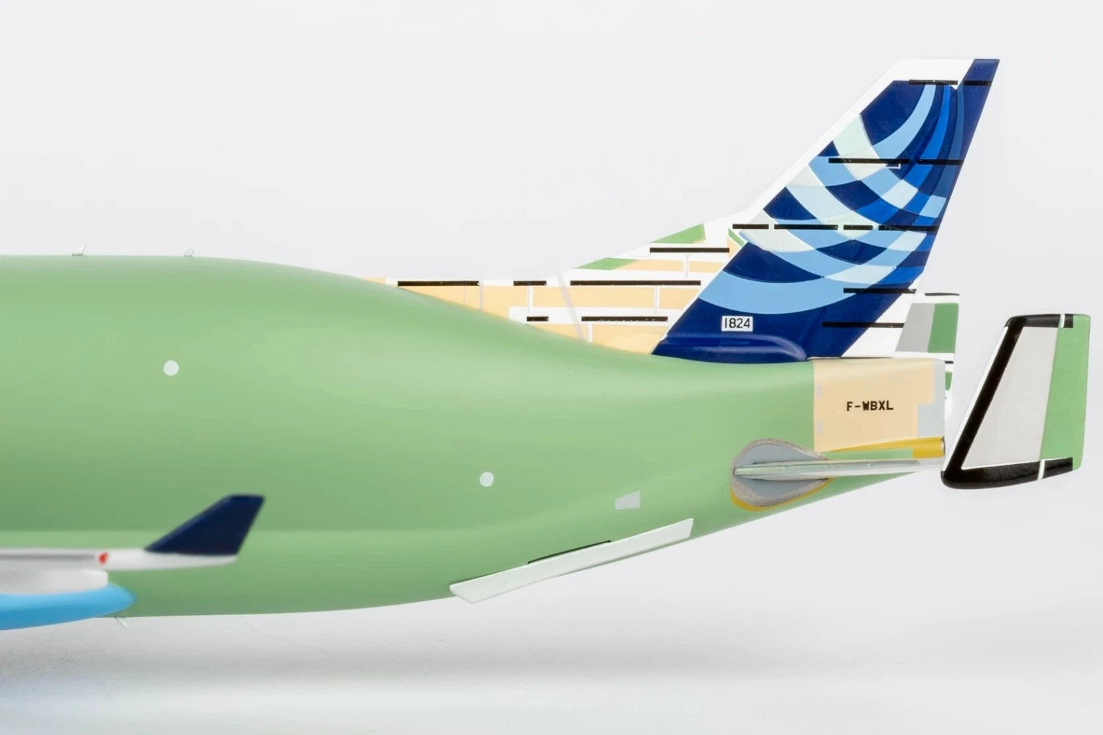 1:400 Airbus A330-743L Beluga XL F-WBXL Diecast Aircraft NG High-quality Model NG - KOEEK