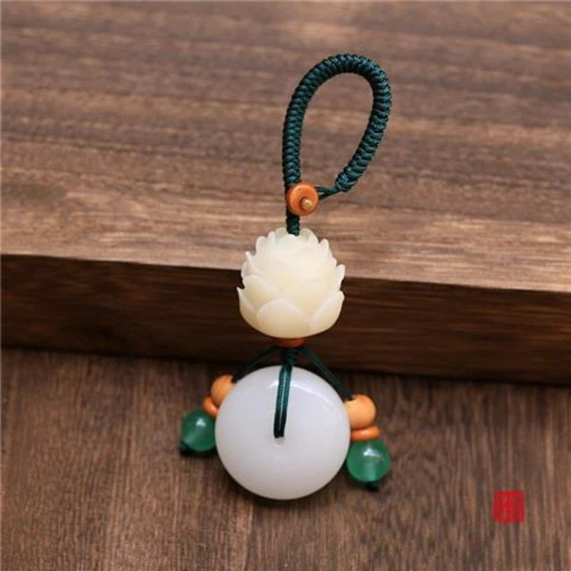 White Jade Safe Travel Coin Keychain Pendant Couples Gift Good Luck Amulet 07FC0E-D4 - KOEEK