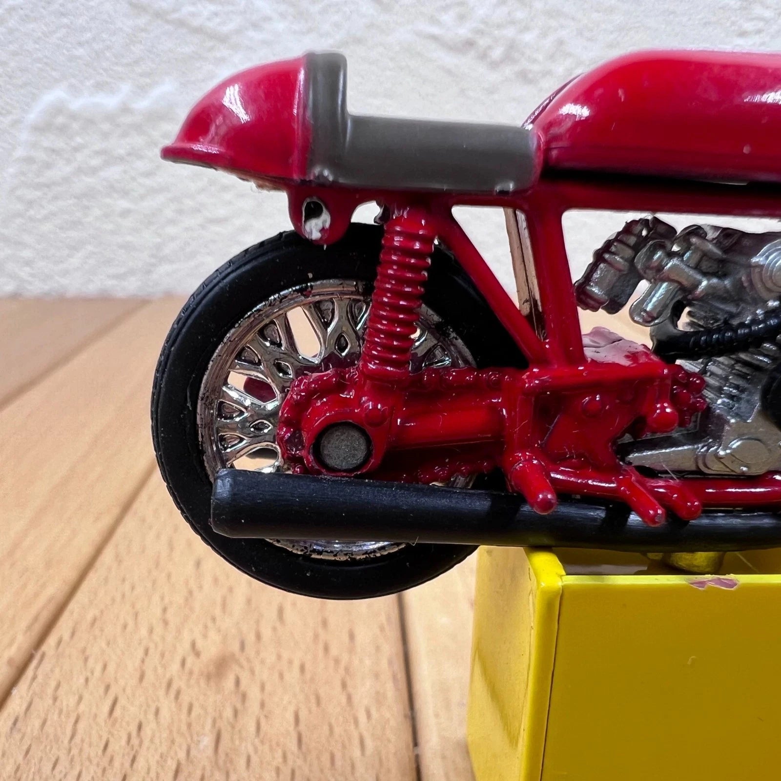 1/32 MV Agusta Classic Red Diecast Model Vintage Racing Motorcycle Display 07FC0E-D4 - KOEEK