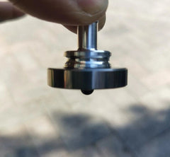 Tungsten Steel Hand Twisting Spinning Top Gyro Gyroscope Collection Spinner Toys 07FC0E-D4 - KOEEK