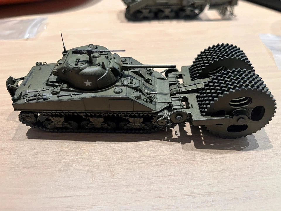 Hand Made 1/72 Scale U.S. Sherman T1E6 Mine-sweeping Tank Resin Painting Model 07FC0E-D4 - KOEEK