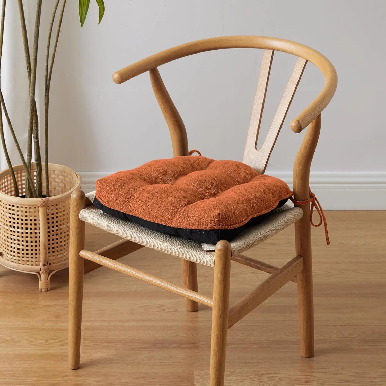 Set of 4 dining chair cushions with tie-down straps and non-slip back cushions 07FC0E-D4 - KOEEK