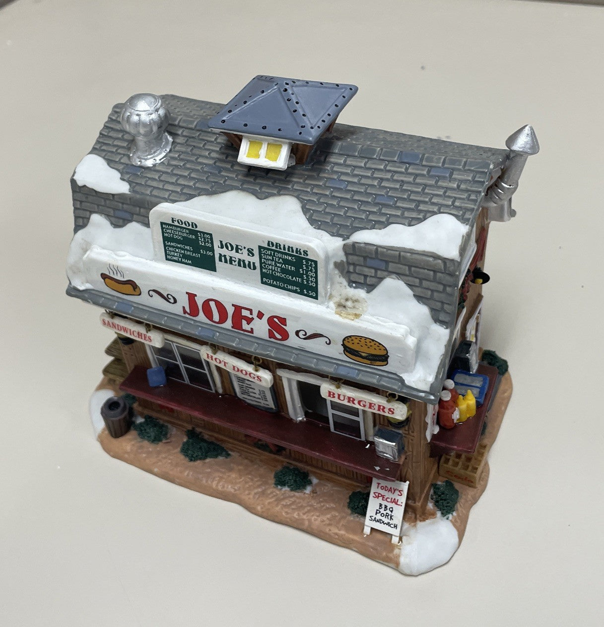 Lemax 55214 Christmas Village Heritage Joe’s Burger & Hot Dog Stand Lighted LEMAX - KOEEK