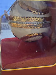 LENOX 2011 Annual Christmas Ball Ornament Porcelain Gold Garland Swag - MINT LENOX - KOEEK