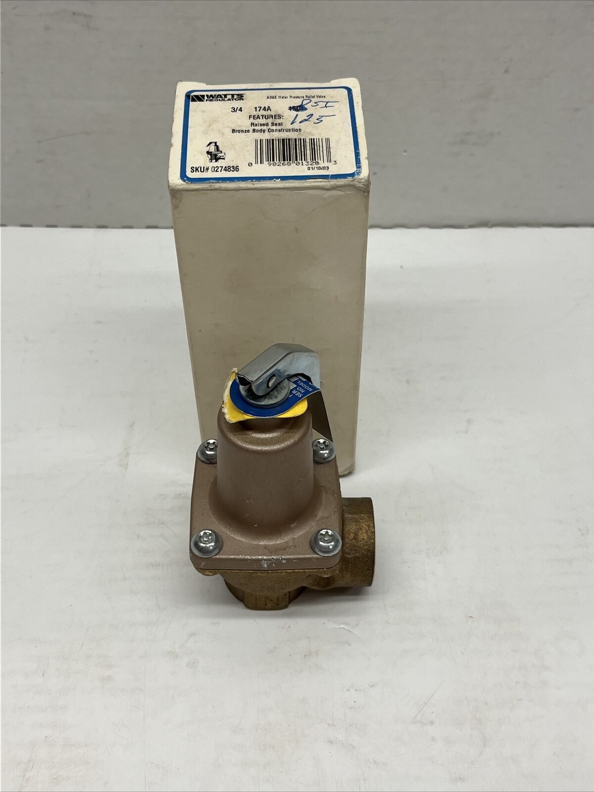 new Watts 3/4in 50-PSI Safety Relief Valve - Bronze 174A-050)