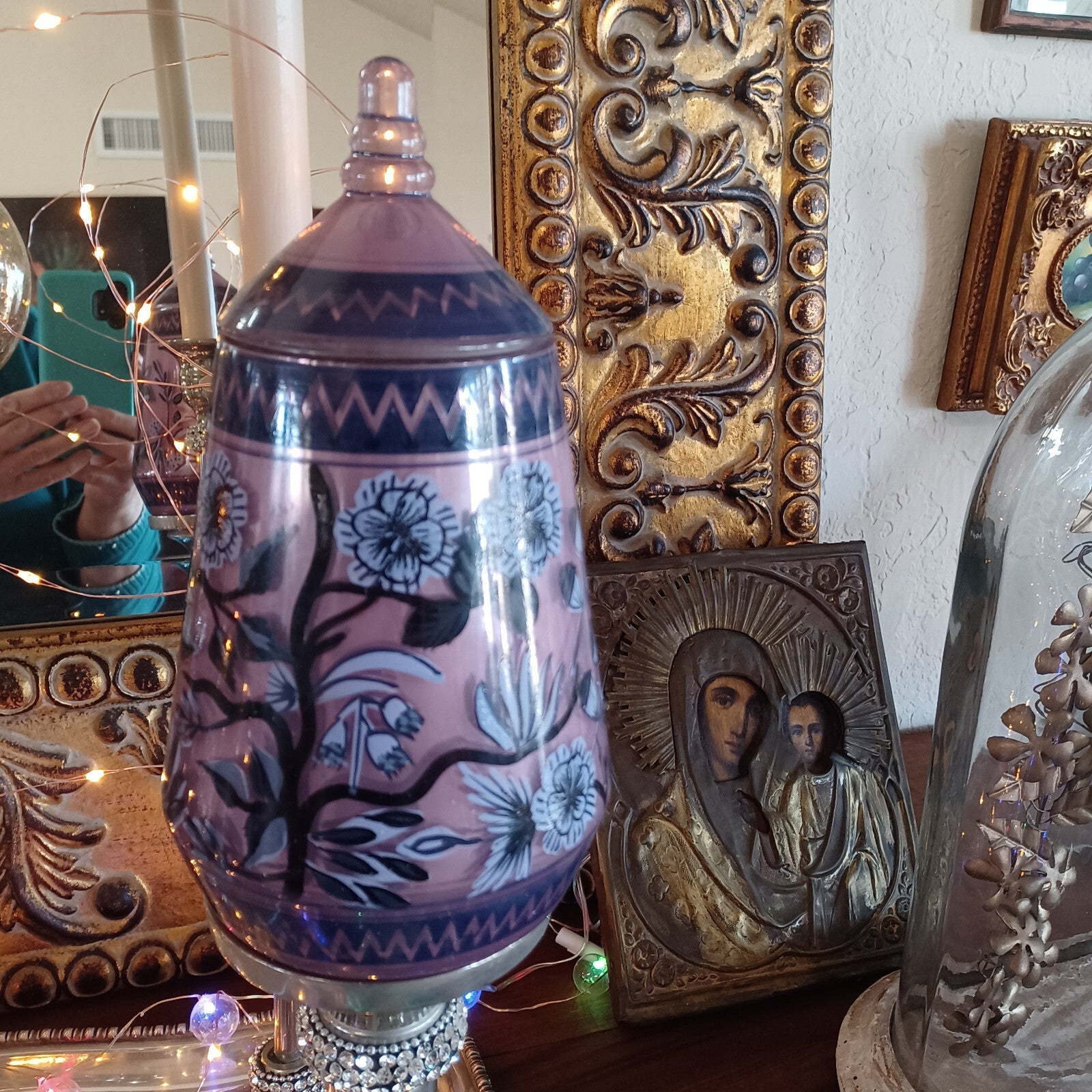 ANTHROPOLOGIE ANA ROSE & OUD GLASS CANDLE  LARGE 21.65 OZ ~ 68 HOUR BURN TIME ANTHROPOLOGIE - KOEEK