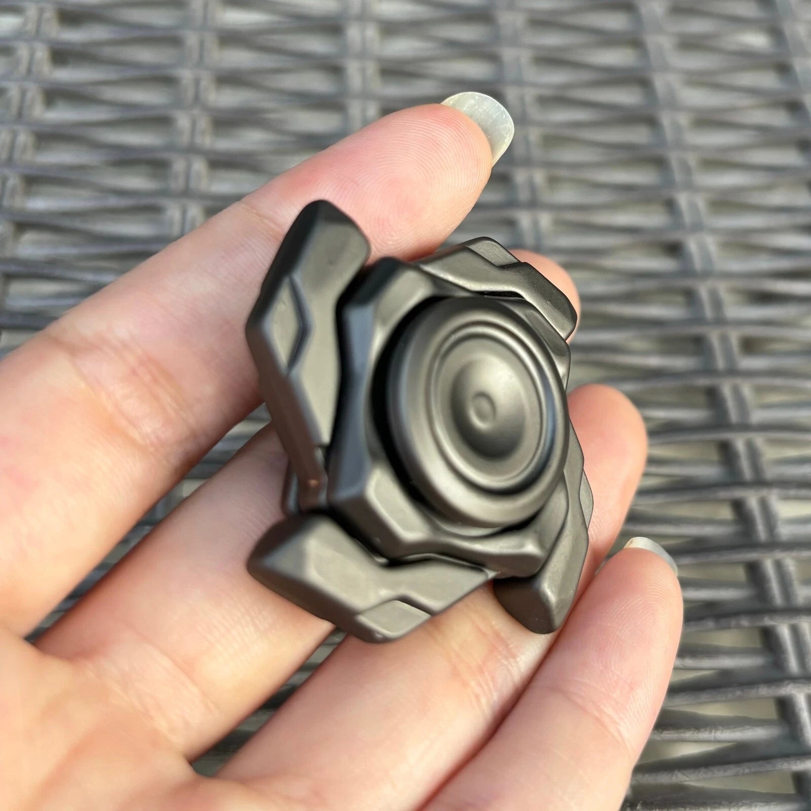 EDC Fidget Toys Stress Relief For Adults Office Metal Open Armor Spinning Top 07FC0E-D4 - KOEEK