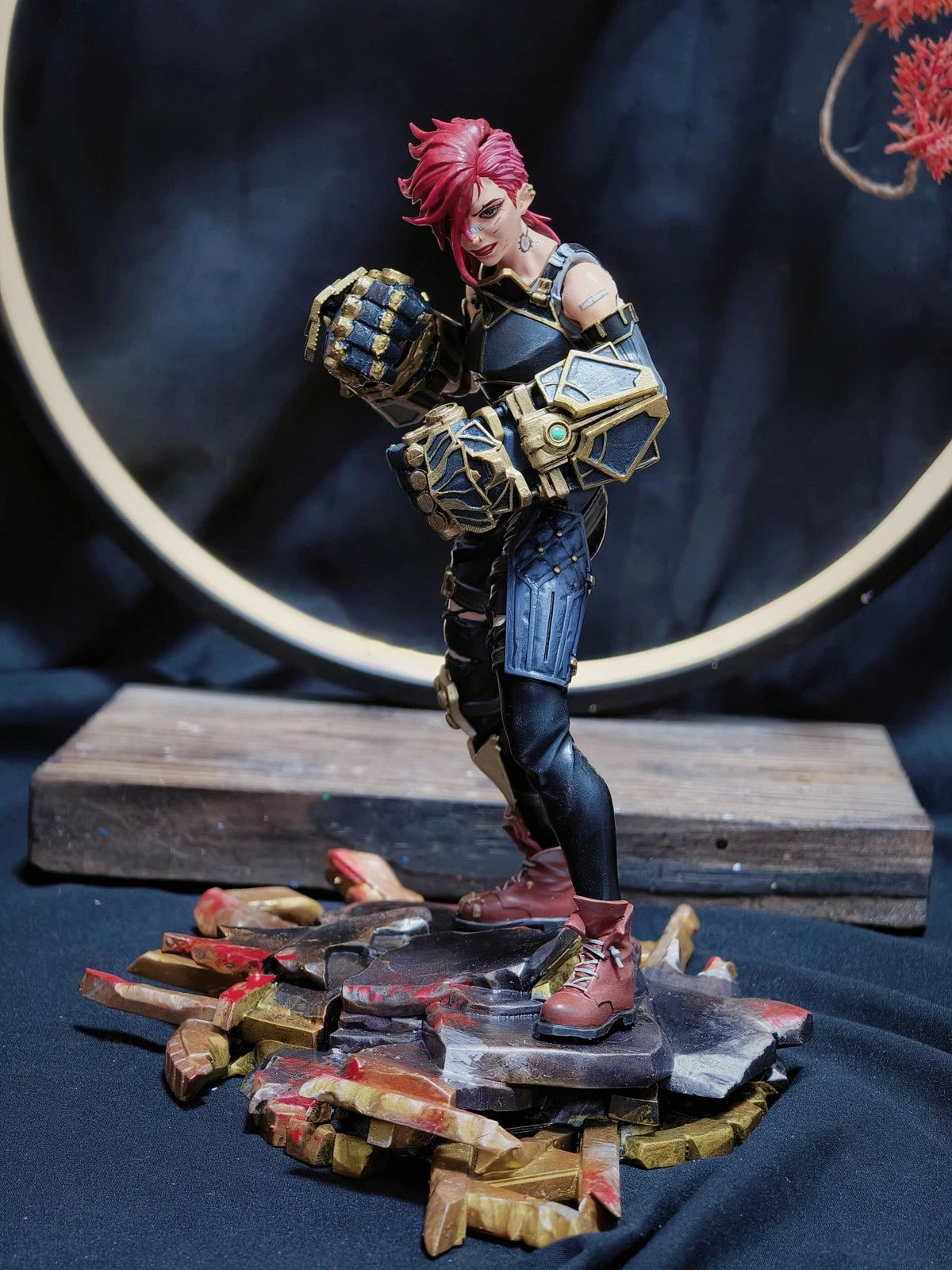 Handmade 1/8 League of Legends Vi 21cm Action Figure Model Painted Resin Model HANDMADE - KOEEK