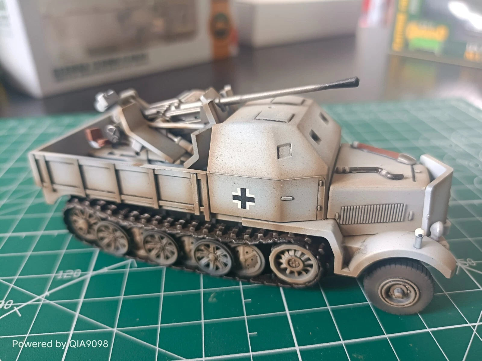 1:72 Scale WWII German Sd .Kfz.7/2 Flak37 Antiaircraft Gun Winter Painting Model 07FC0E-D4 - KOEEK
