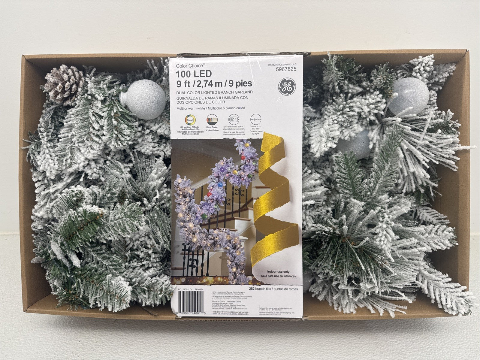 GE Color Choice 100 LED Color Changing 9Ft Flocked Pine Garland 8 Light Effects GE - KOEEK