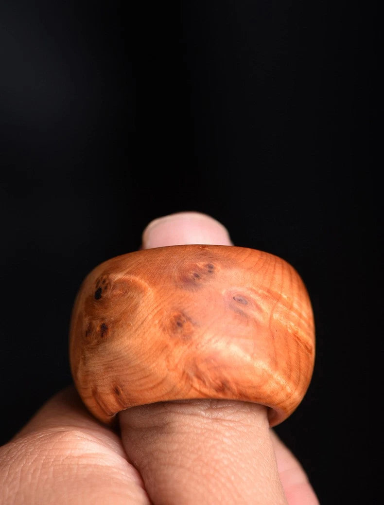 Liangshan Thuja Burl Thumb Ring Band Unisex Handheld Worry Ring 07FC0E-D4 - KOEEK
