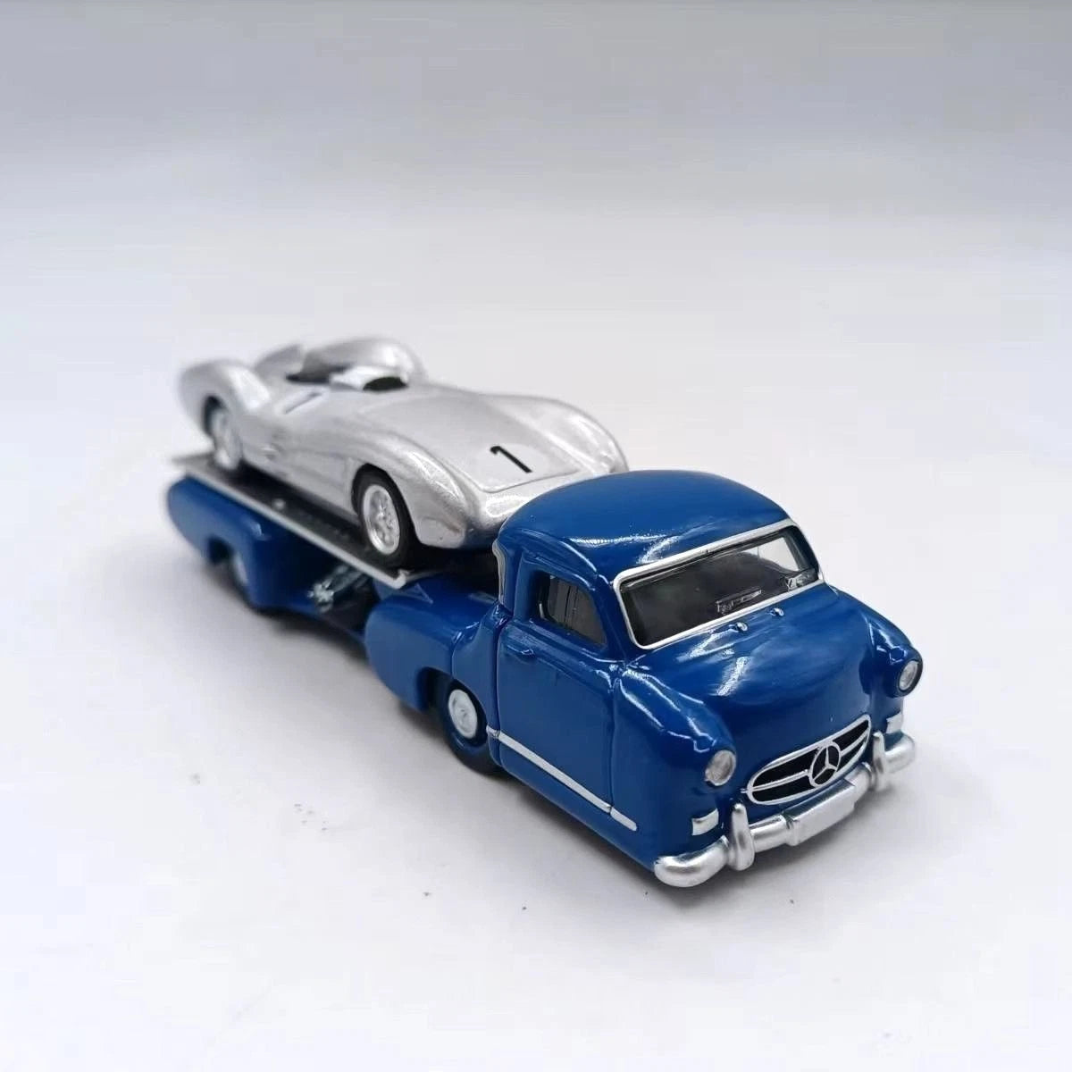 1:64 NOREV Mercedes-Benz Truck Transporter Diecast Metal Model Car Carrier NOREV - KOEEK