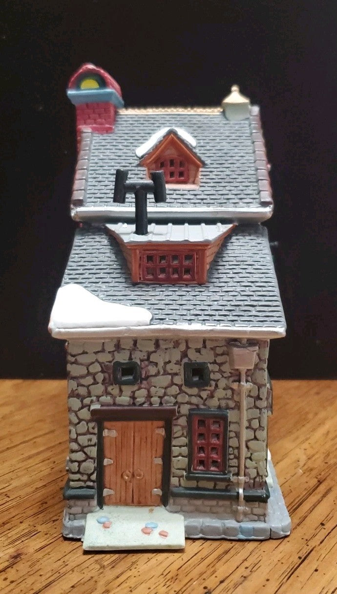 Lemax Caddington Village Kelly's Fine Furniture Porcelain Lighted Christmas LEMAX - KOEEK