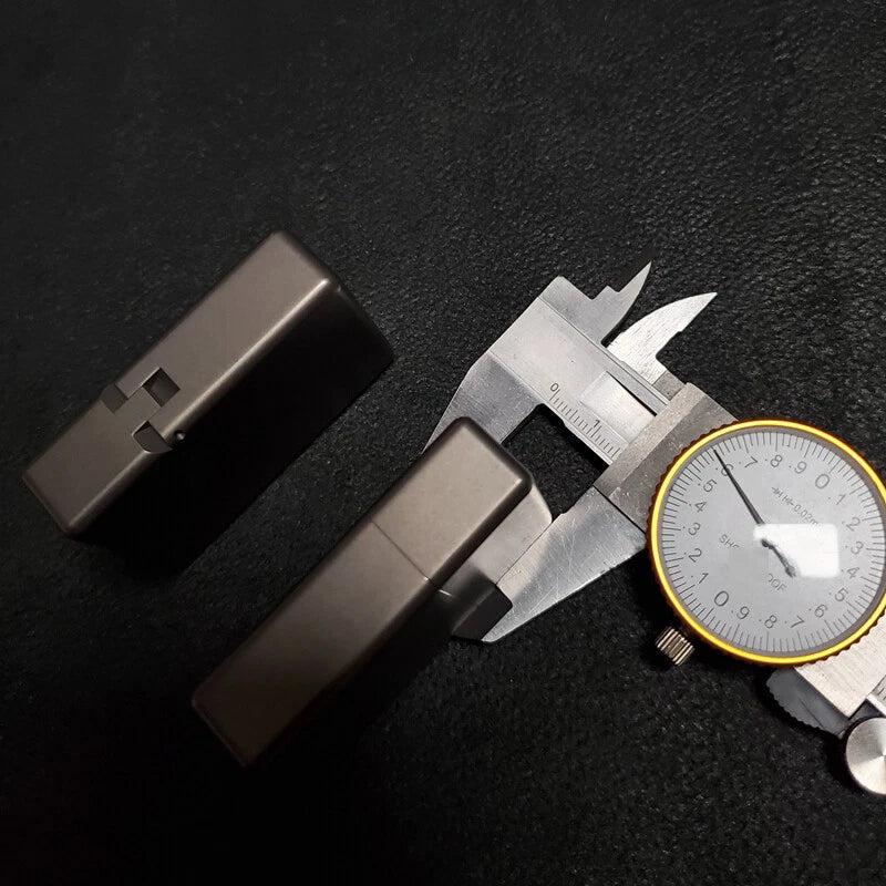 EDC Titanium Alloy Square Box Large Hinge Thick Shell Windproof Portable Tools 07FC0E-D4 - KOEEK